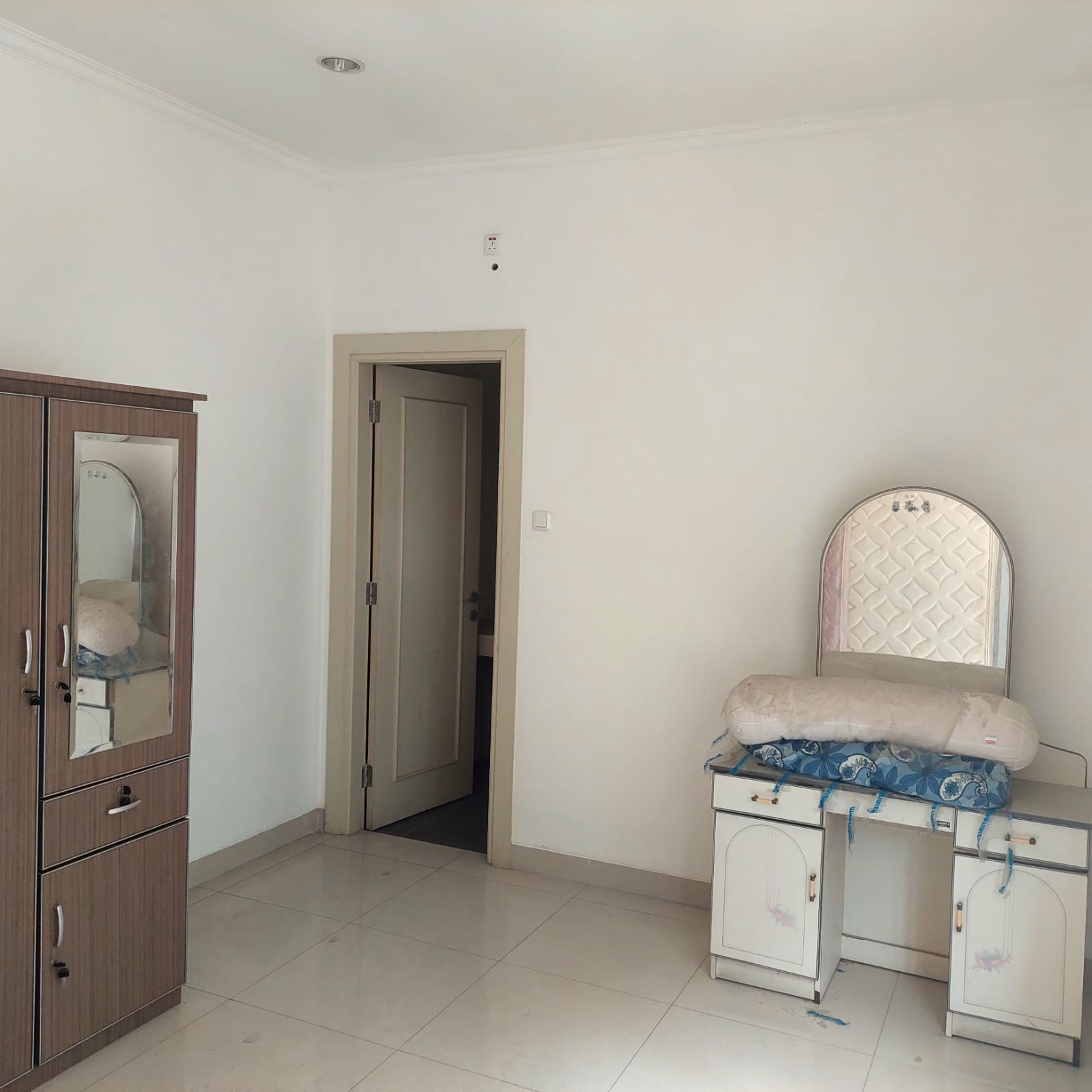 Rumah Disewakan Full Furnished di Lippo Cikarang